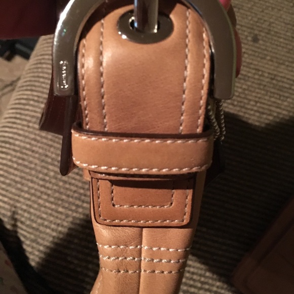 Coach mini handbag with matching wallet - Picture 3 of 7